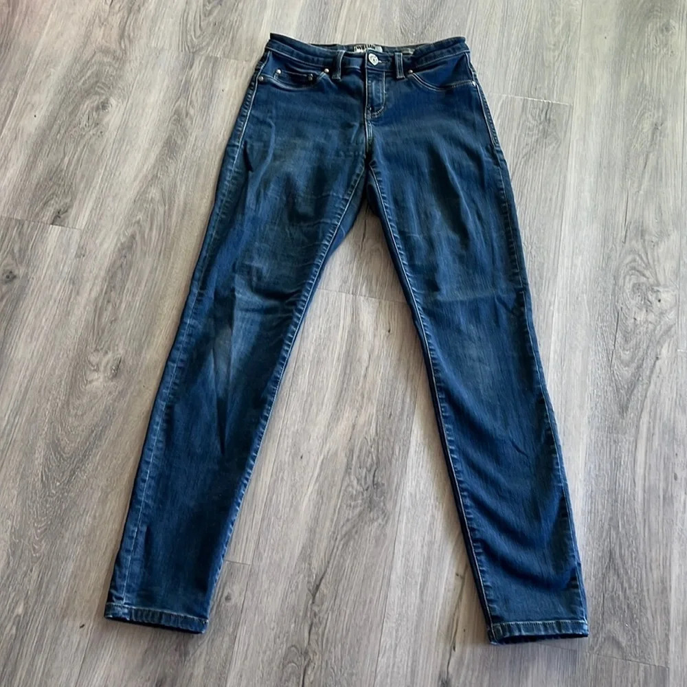 William rast slim leg jeans  size 4